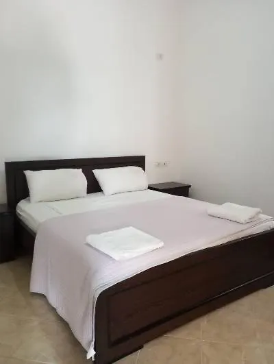 Apartments Salai Лукове