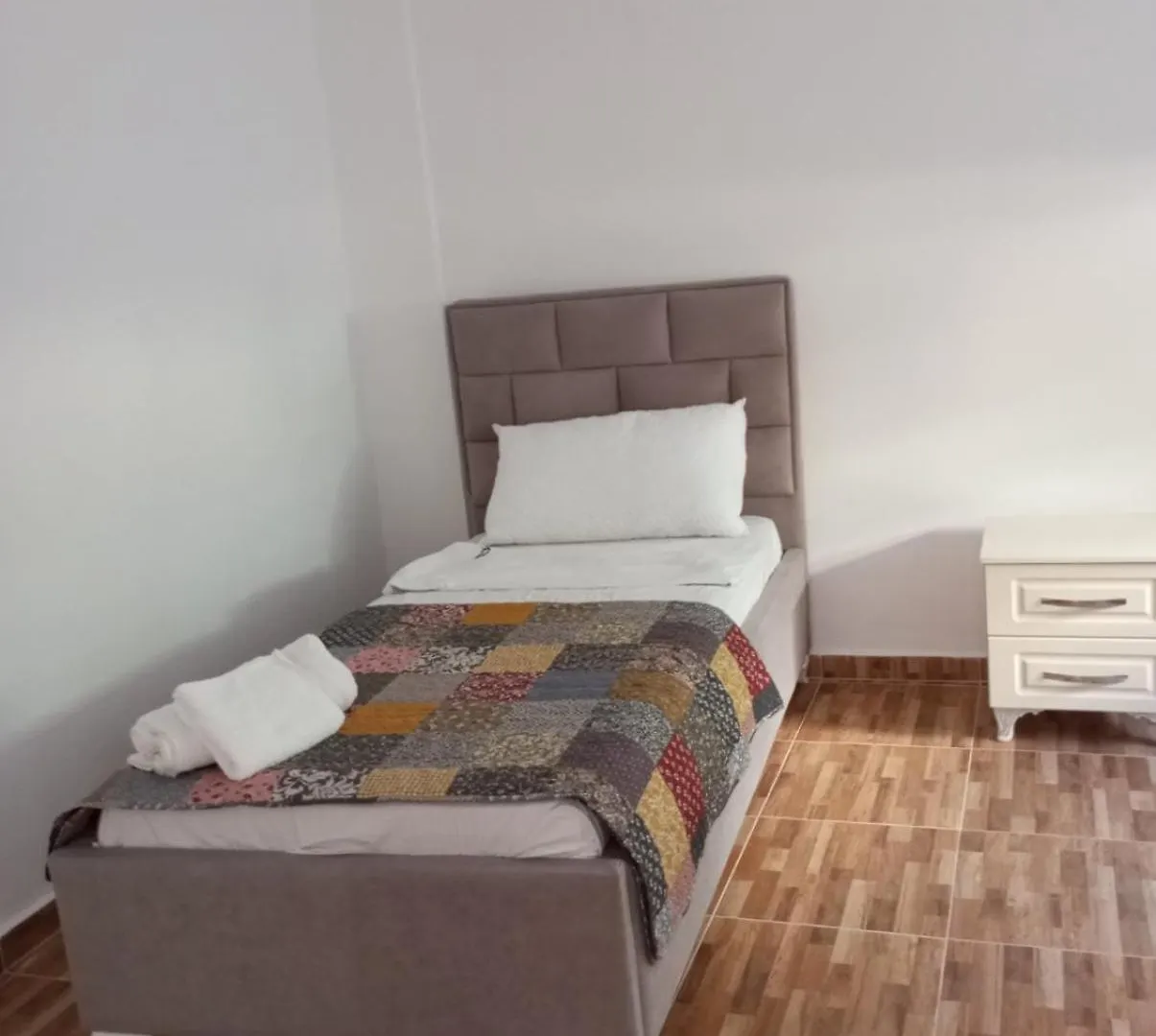 Apartments Salai Лукове